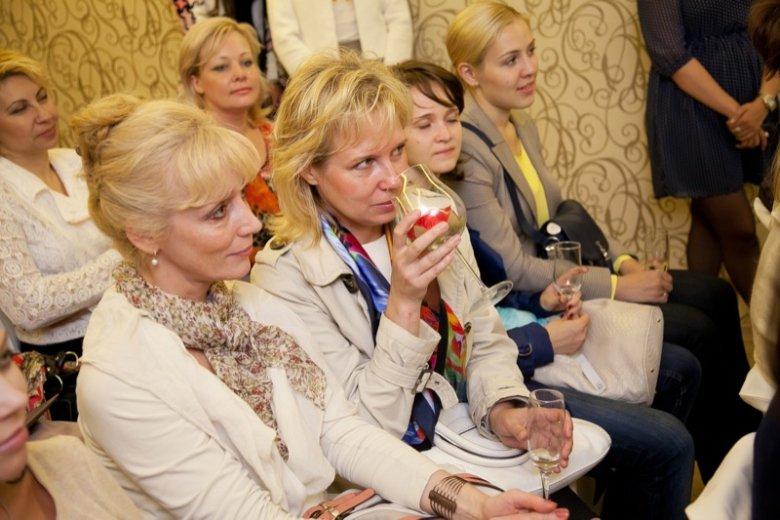 Парфюмерная дегустация ароматов французского дома Parfums Sophiste в салоне «Парфюмеръ» по новому адресу Большой пр. П.С., 38. / 24 июля 2013 г.