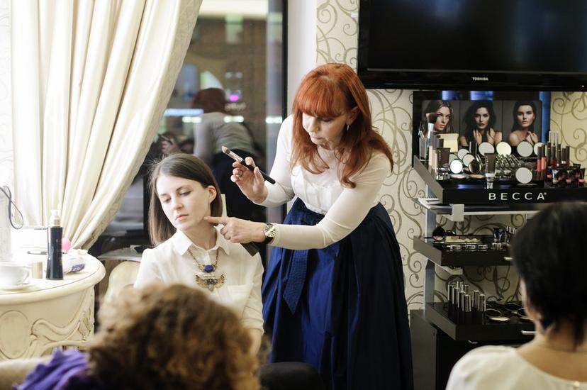 12 декабря Презентация косметики класса де-люкс Becca