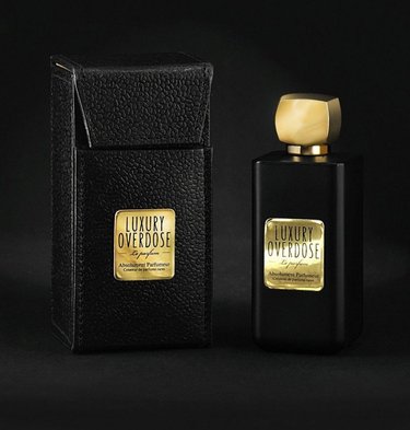 Коллекция салонов «Парфюмеръ» пополнилась ароматом «Передозировка роскошью» от бренда Absolument Parfumeur.